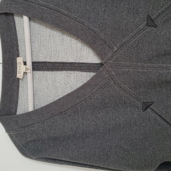 PH8 Cropped Sweater - Picture 5 of 5